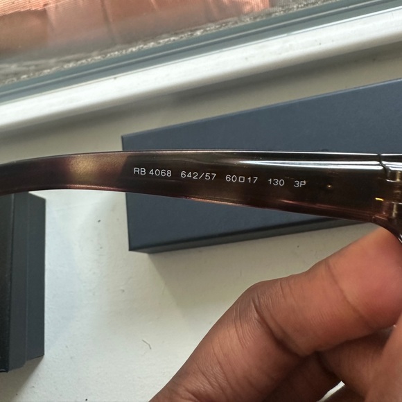 Ray Ban - RB4068 - rectangular tortoiseshell polarized - Picture 3 of 6